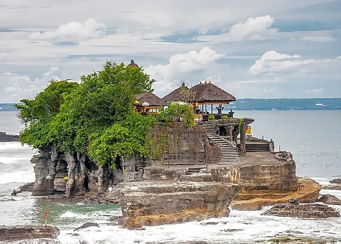 Hotel New! Gorgeous 3bd Close To Canggu